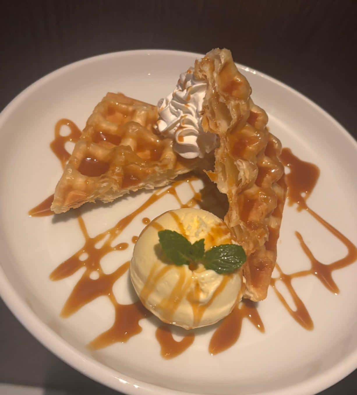 【煙間難波 シーシャ バー】朝まで開いてる!カップルシートのシーシャカフェ