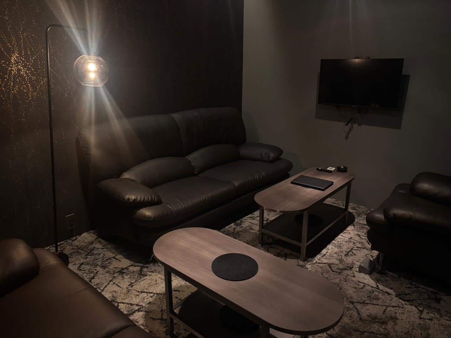 【難波シーシャ×バー】プライベート空間でくつろげる