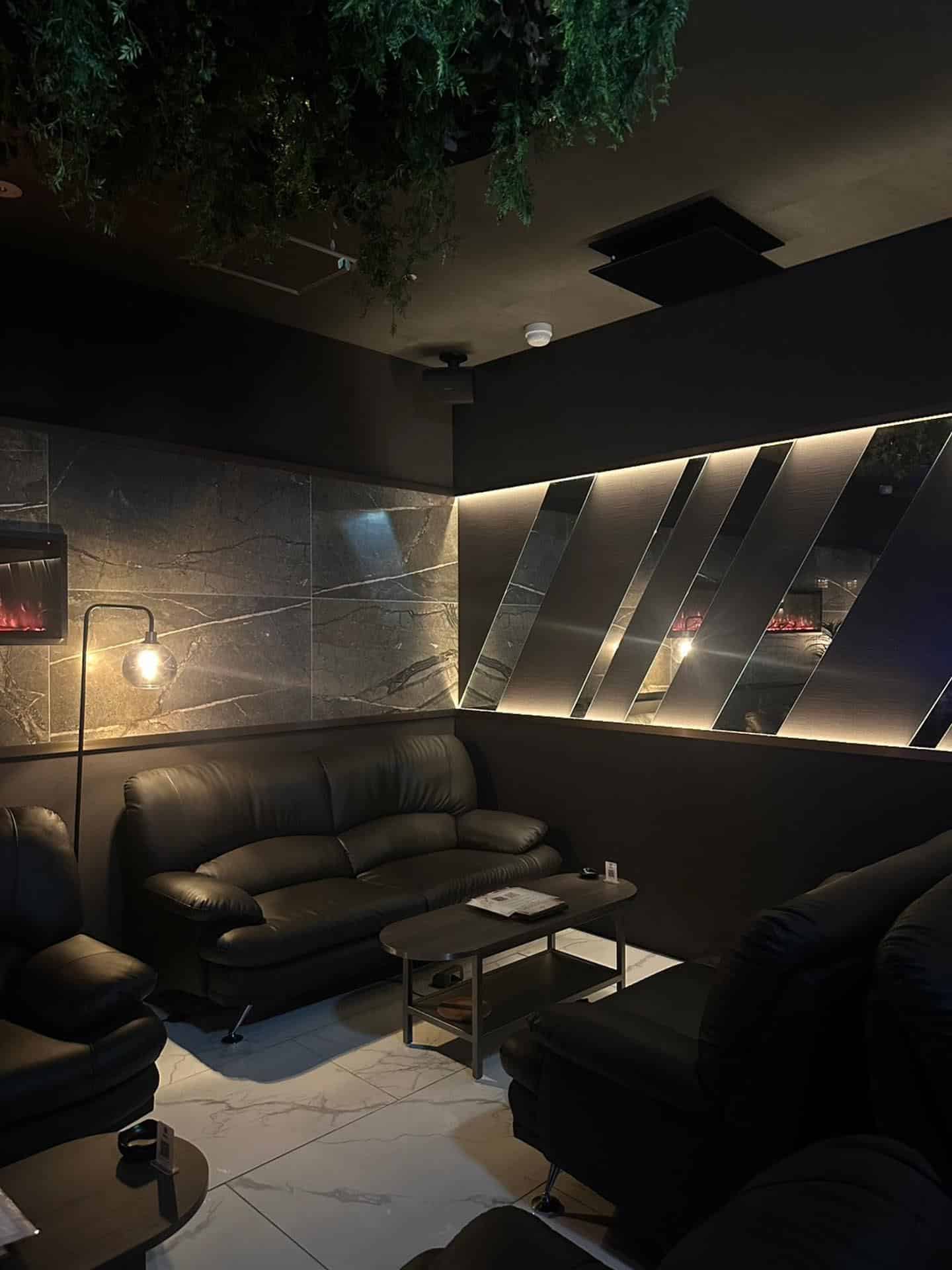 【難波シーシャ バー】夜を彩るシーシャカフェ