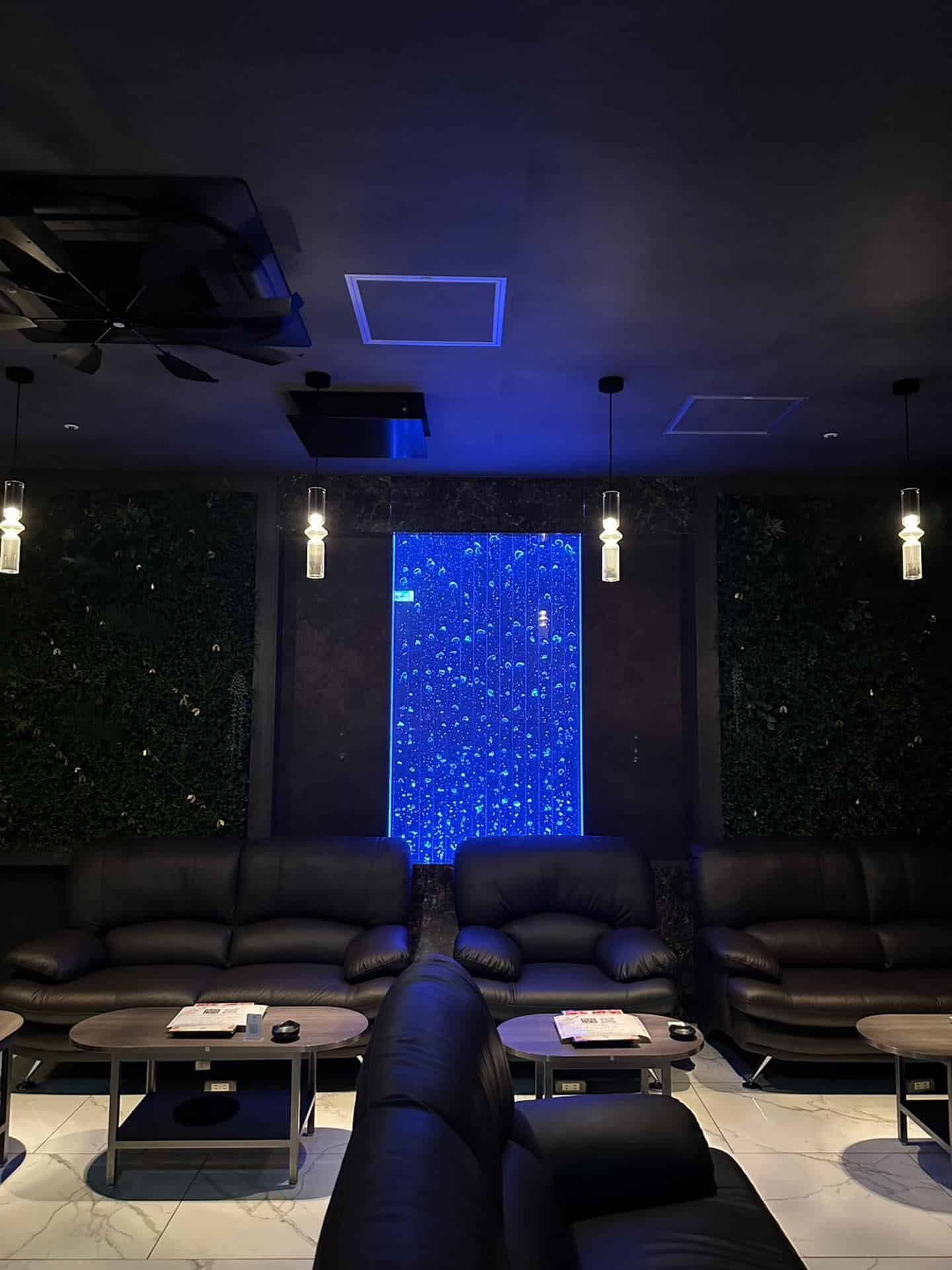 【難波シーシャ バー】夜を彩るシーシャカフェ