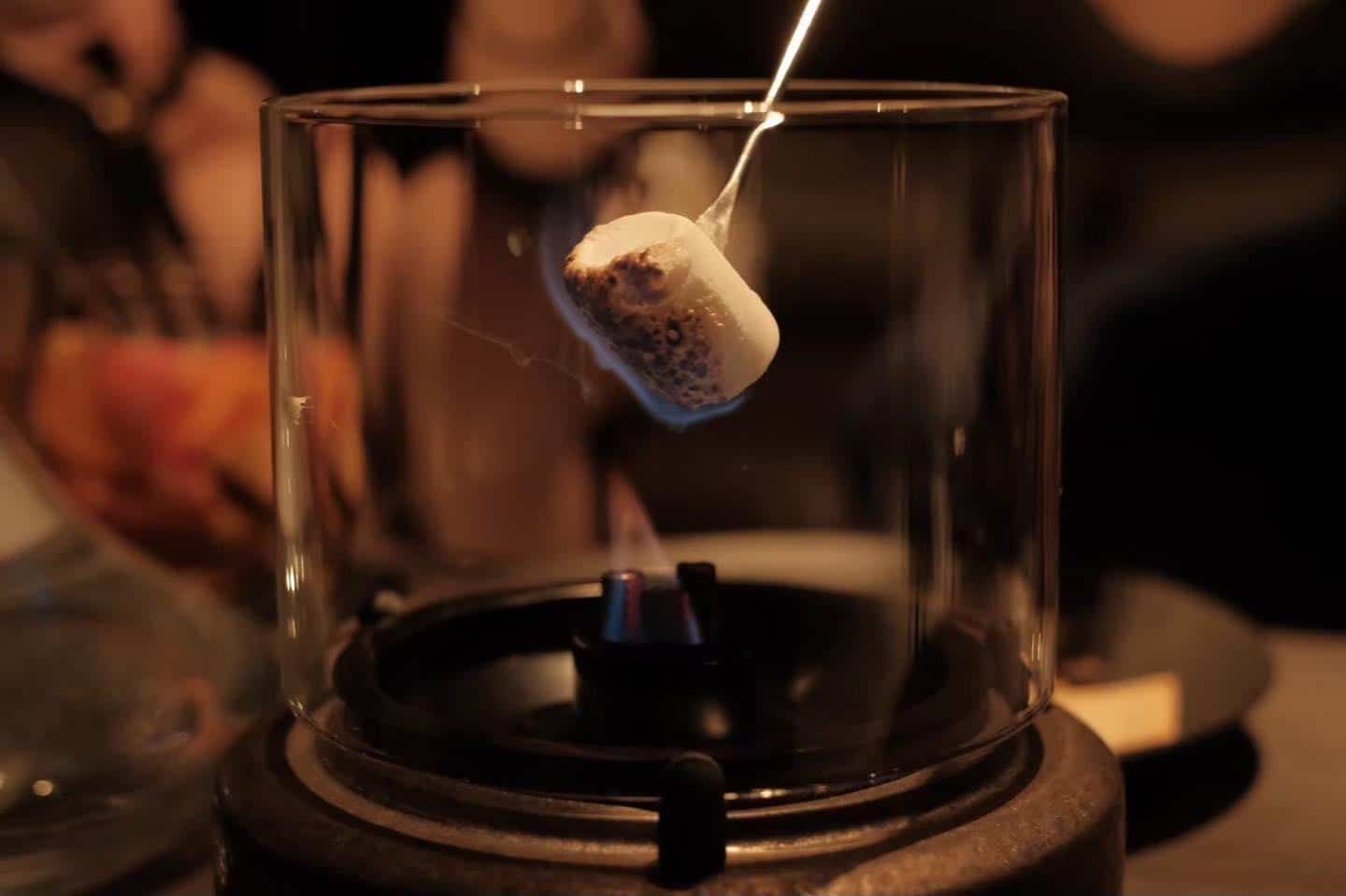 【難波シーシャ×バー】夜を彩るシーシャカフェ