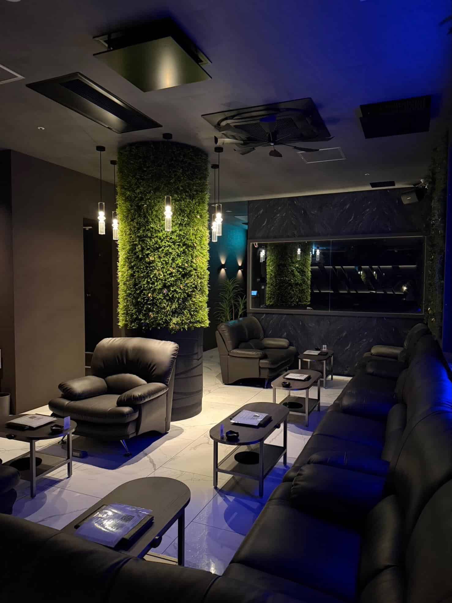 【煙間難波 シーシャ バー】ダークリーフあります!!
