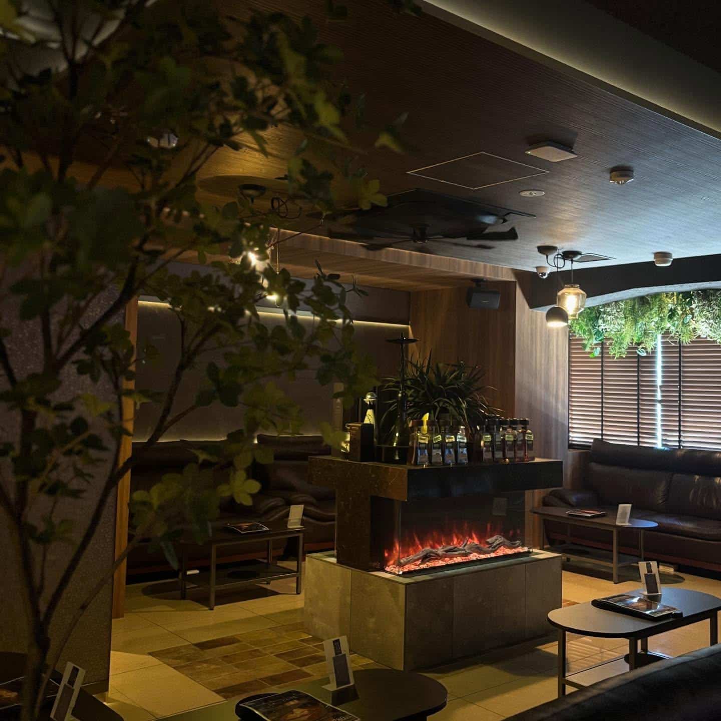 【銀座シーシャバー】ソファ完備！カップルシートのあるシーシャバー