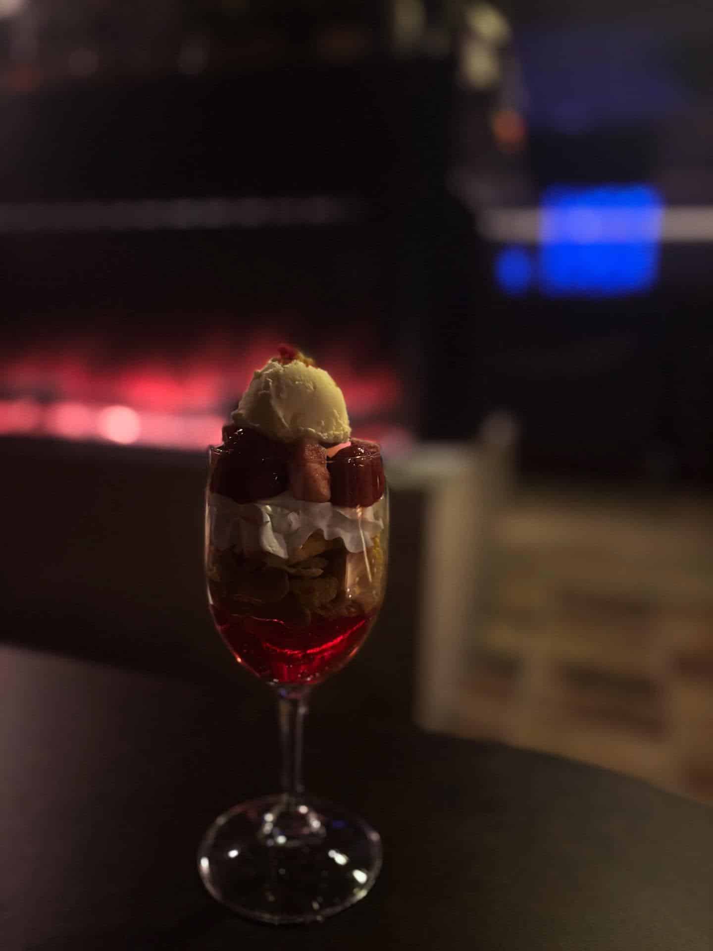 【銀座シーシャバー】贅沢ベリーパルフェ