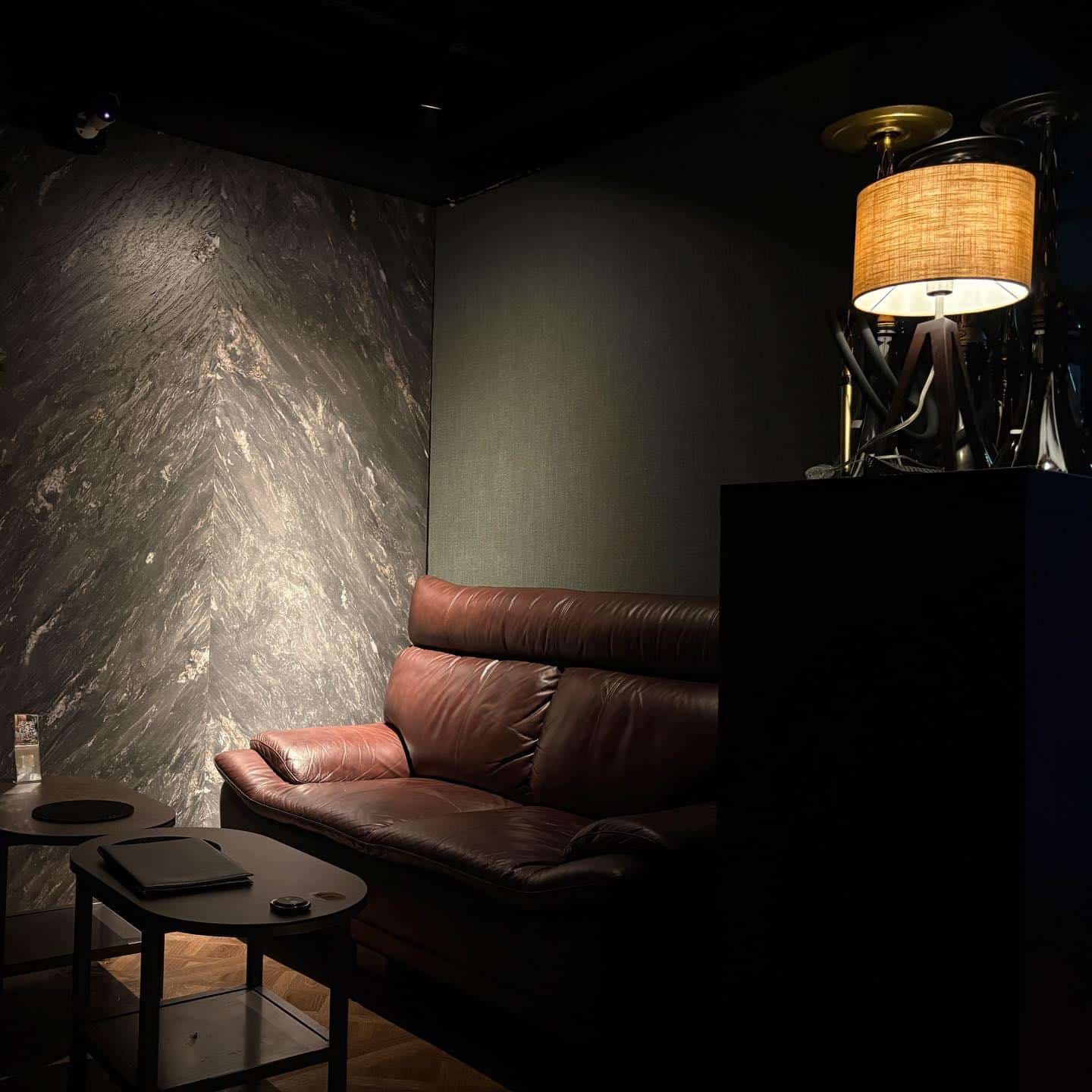 【新宿西口　シーシャ　バー】デート使いにも人気！隠れ家シーシャカフェ