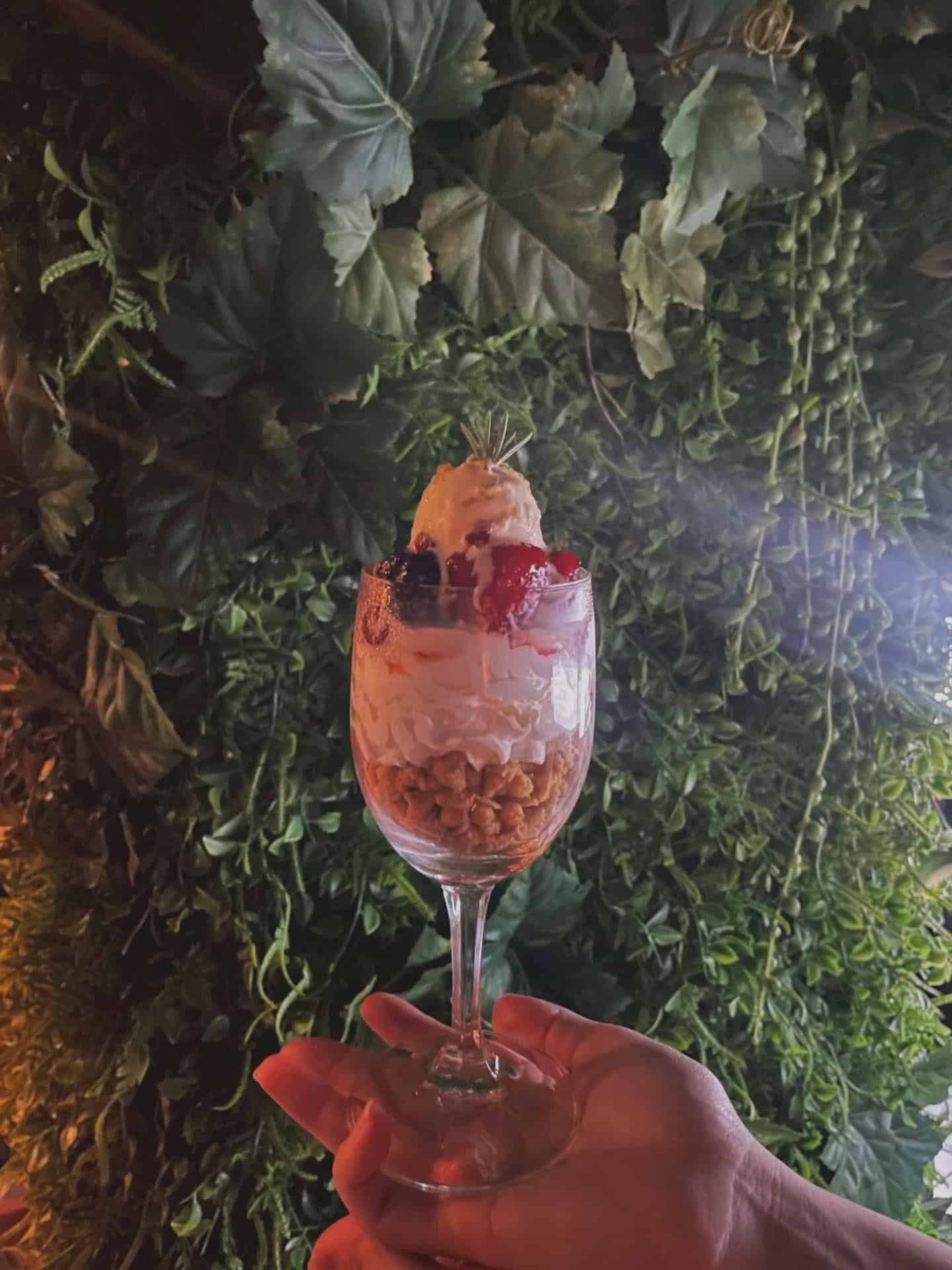 【新宿西口　シーシャ　バー】	最新水タバコ情報