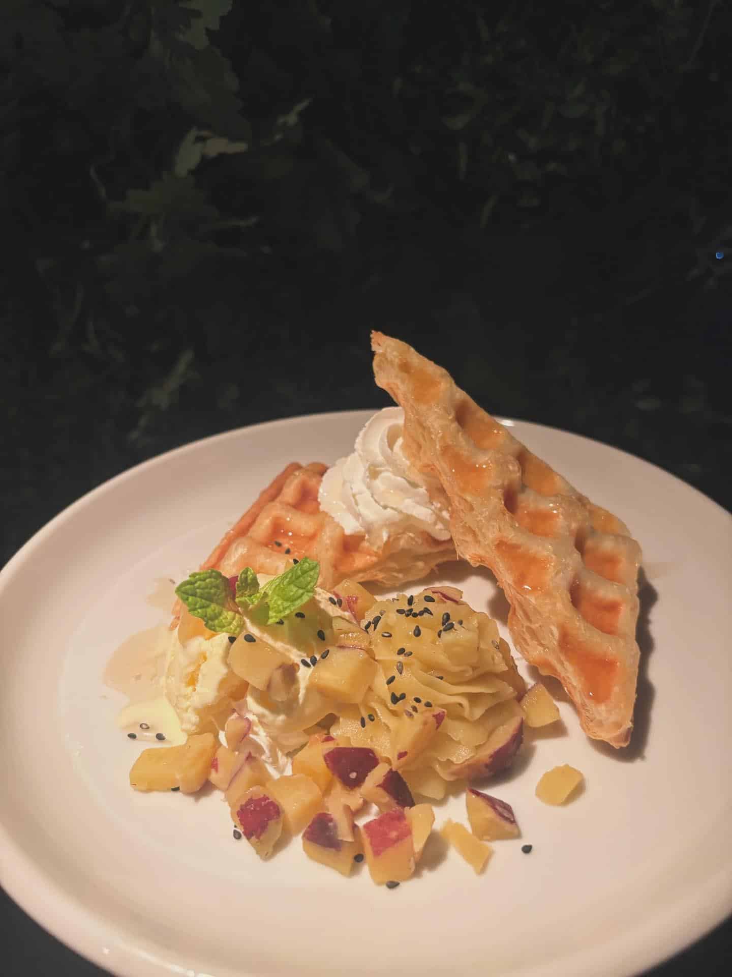 【新宿西口　シーシャ　バー】今夜はシーシャとコカボムタワーでパーティー