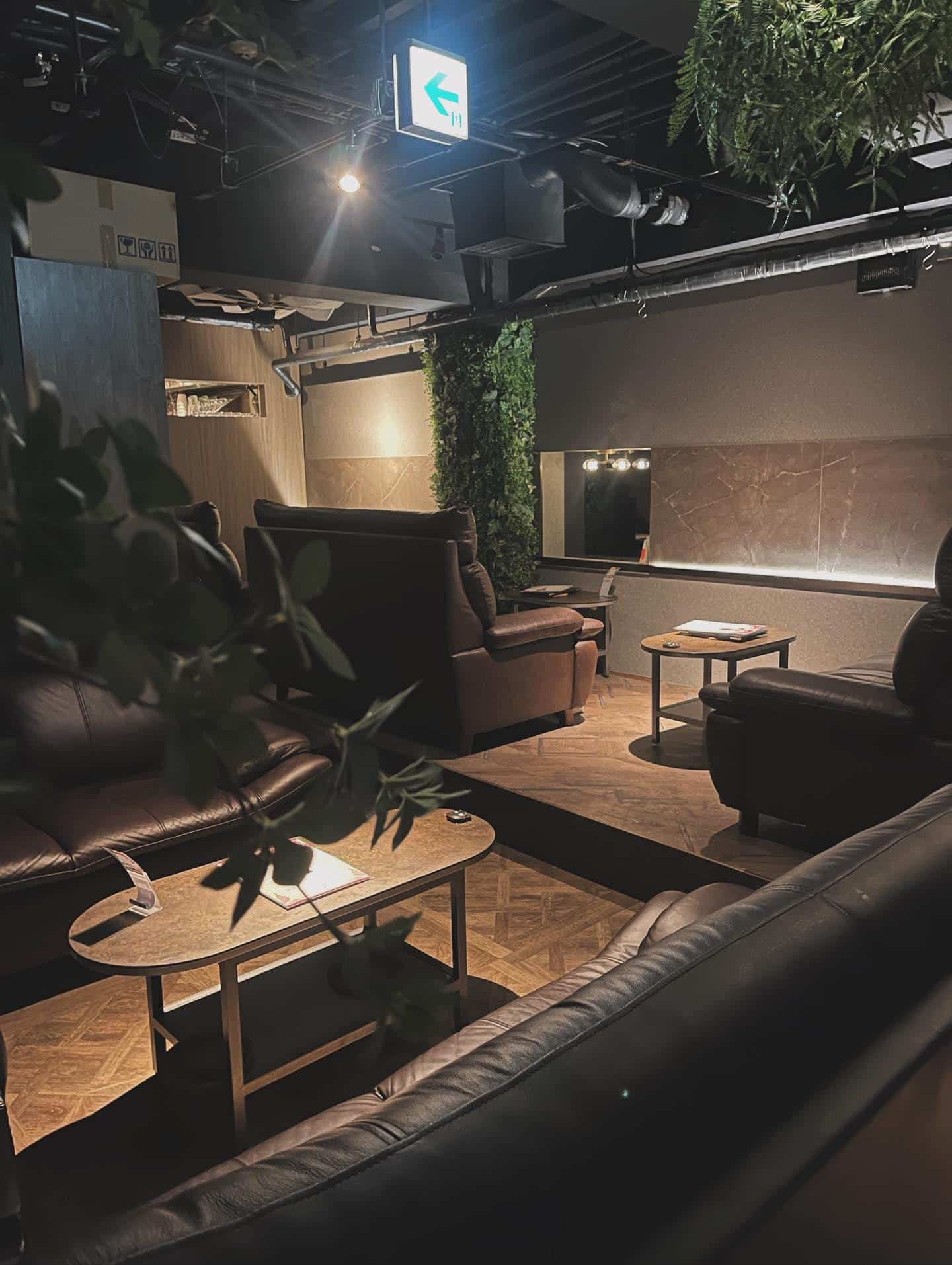 【新宿西口　シーシャ　バー】電子タバコ・紙タバコが吸える店