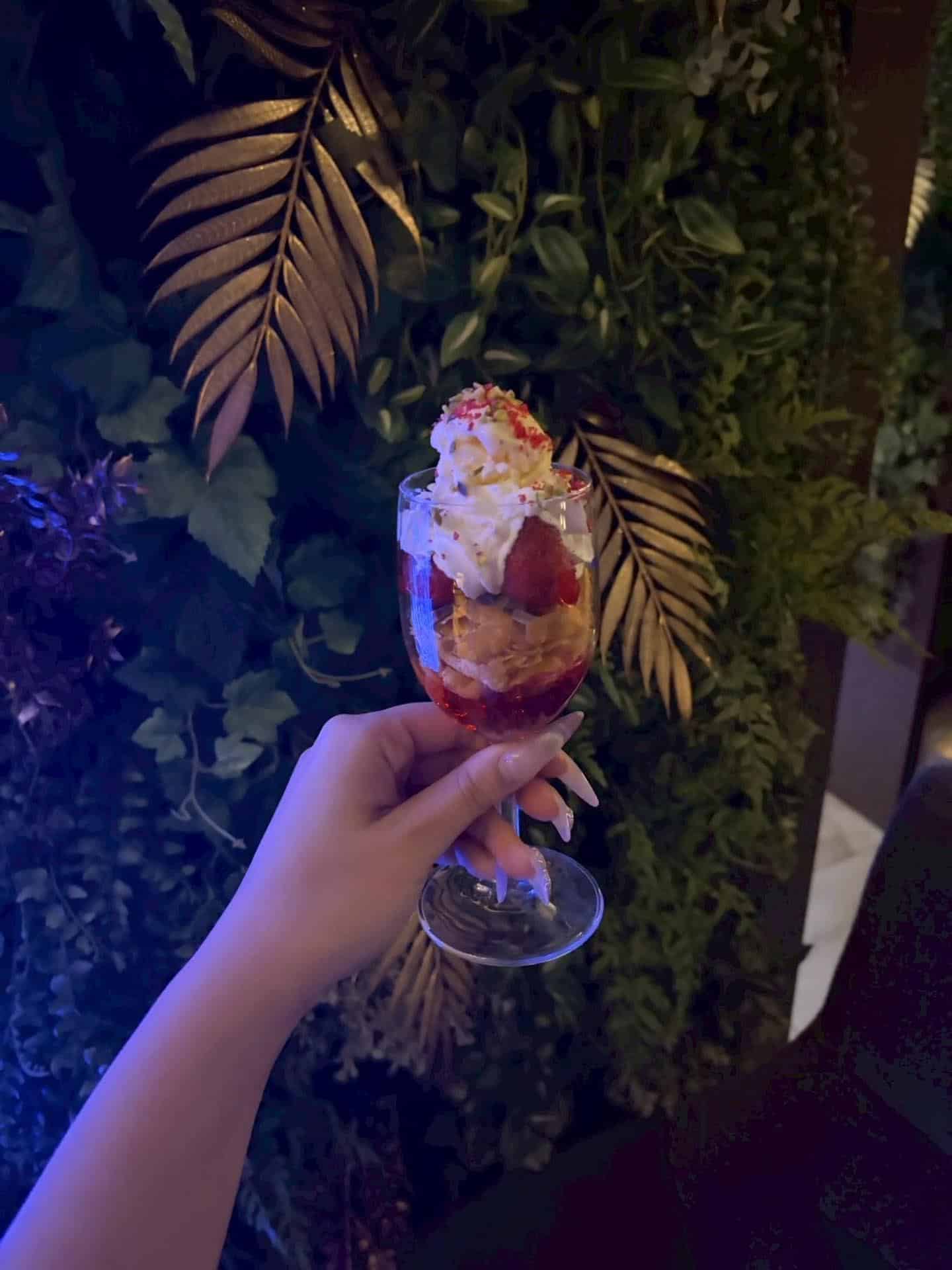 【東京八重洲 シーシャバー】